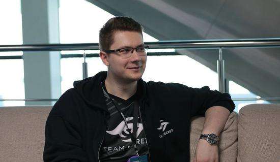 球迷：这队就是来收人头的