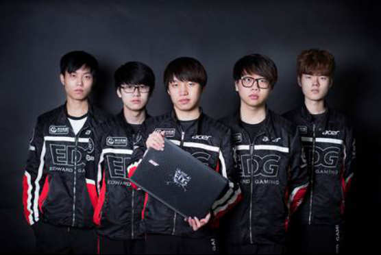 他强大的 他强大的